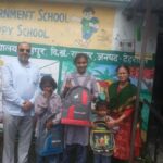 डीएम बने असहाय;निर्धन बच्चों के मामा, 3 निर्धन बेटियों काजल ;रागनी; प्रीति को स्कूल में दिलाया दाखिला, शिक्षा ही बच्चों का भविष्य संवार सकती है-डीएम