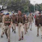 एसएसपी देहरादून ने शहर के व्यस्ततम मार्गो/भीड़ भाड़ वाले स्थानों का पैदल भ्रमण कर लिया सुरक्षा व्यवस्था का जायजा