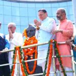 सीएम धामी ने उत्तर प्रदेश के पूर्व मुख्यमंत्री स्वर्गीय हेमवती नंदन बहुगुणा की 107वीं जयंती के अवसर पर उनकी प्रतिमा पर माल्यार्पण कर उन्हें भावपूर्ण श्रद्धांजलि अर्पित की