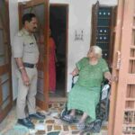 दून पुलिस पहुंची सीनियर सिटीजन के द्वार, अकेले निवास कर रहे सीनियर सिटीजनों से मुलाकात कर ली गई उनकी कुशलक्षेम