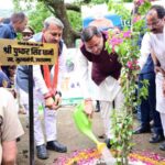 भीमताल झील के सौंदर्यीकरण हेतु झील के किनारे लगाए जाएंगे बोगनबेलिया के पौधे, विश्व पर्यावरण दिवस के अवसर पर मुख्यमंत्री धामी ने की पौधारोपण की शुरुआत