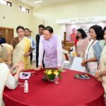 मुख्यमंत्री ने मुख्य सेवक सदन में लेखकों एवं साहित्यकारों से किया संवाद, उत्तराखंड के विकास, सांस्कृतिक संरक्षण और सामाजिक परिवर्तन में साहित्यकारों की भूमिका पर हुई चर्चा