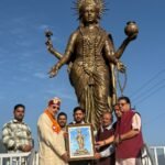 सिमोग में दशहरा पर्व समारोह में शामिल हुए संस्कृति मंत्री महाराज, *शिलगुर विजट महाराज के दर्शन कर पूजा अर्चना की