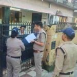 संदिग्धों की तलाश में लगातार जारी है दून पुलिस का सत्यापन अभियान, *रायपुर क्षेत्र मे पुलिस द्वारा वृहद स्तर पर चलाया सत्यापन अभियान, 300 किरायेदारों/बाहरी व्यक्तियों का किया सत्यापन